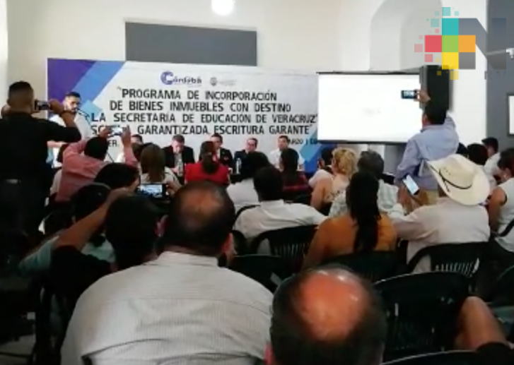 Inicia programa de escrituración de escuelas en zona centro del estado