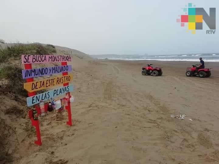Niegan prestadores de servicios de Costa Esmeralda colocar letreros que reclaman higiene a turistas