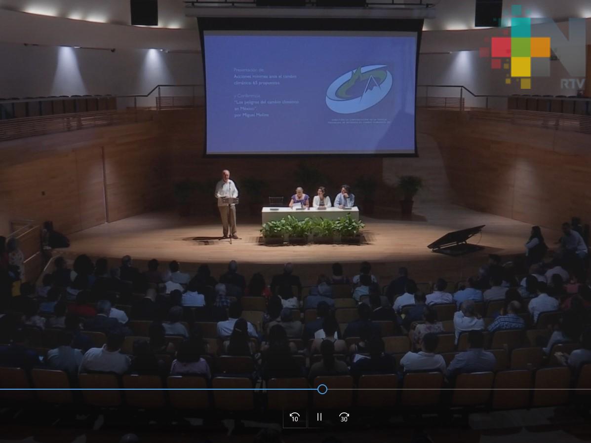 UV presenta “Acciones mínimas ante el cambio climático: 65 propuestas”