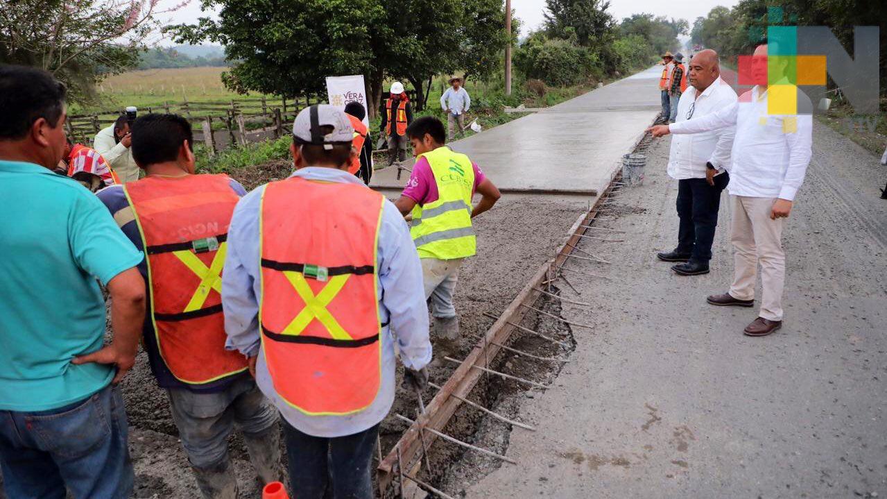 El gobernador Cuitláhuac García y el secretario de Gobierno supervisan obras