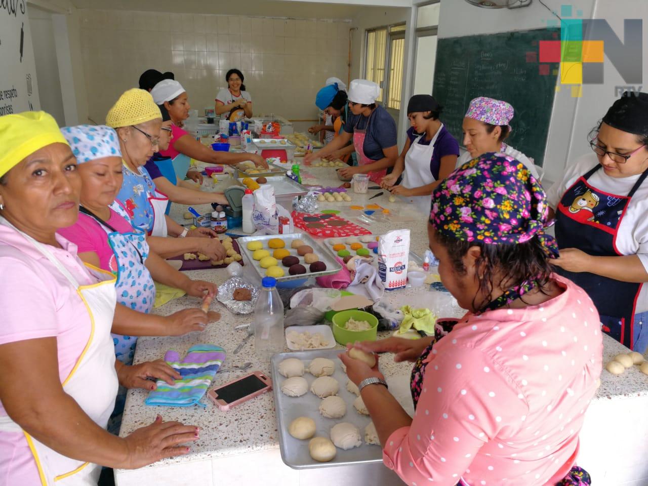 Con talleres ayuda DIF a que mujeres superen violencia y depresión