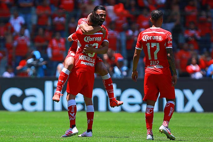 Toluca apabulla 5-1 a Monterrey y sueña con Liguilla