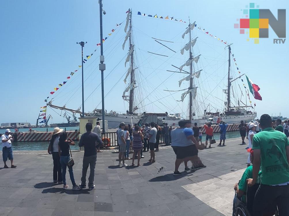 Buque Escuela Cuauhtémoc partirá mañana hacia Canadá; ha recibido más de 20 mil visitantes en Veracruz puerto