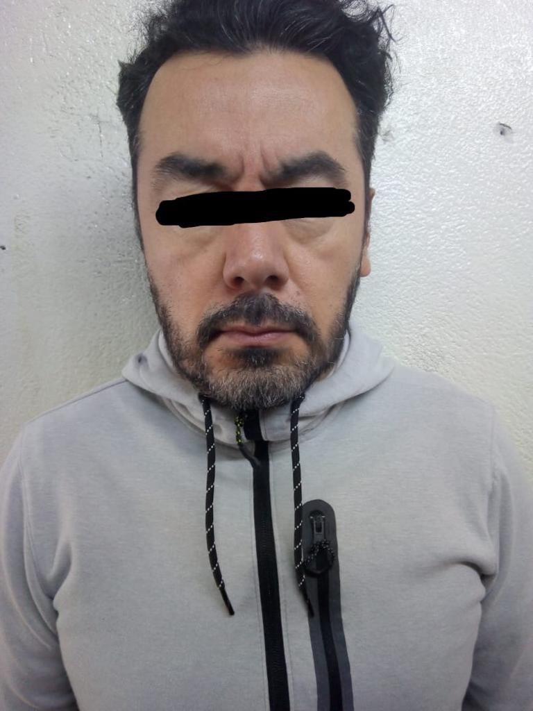 Detiene policía a sujeto con dinero de dudosa procedencia