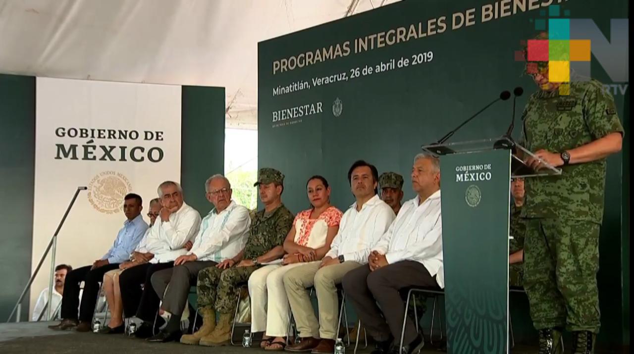 «No están solos» dice el presidente López Obrador a Minatitlán al presentar Guardia Nacional
