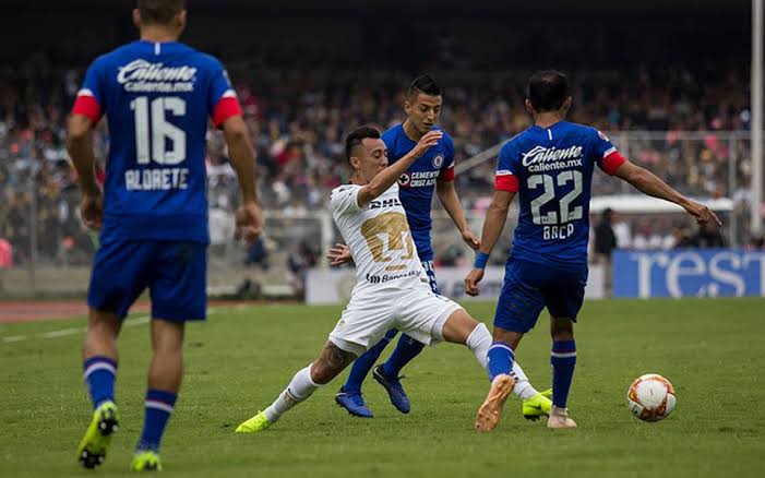 Cruz Azul se complica y sufre pero está en liguilla y Pumas eliminado