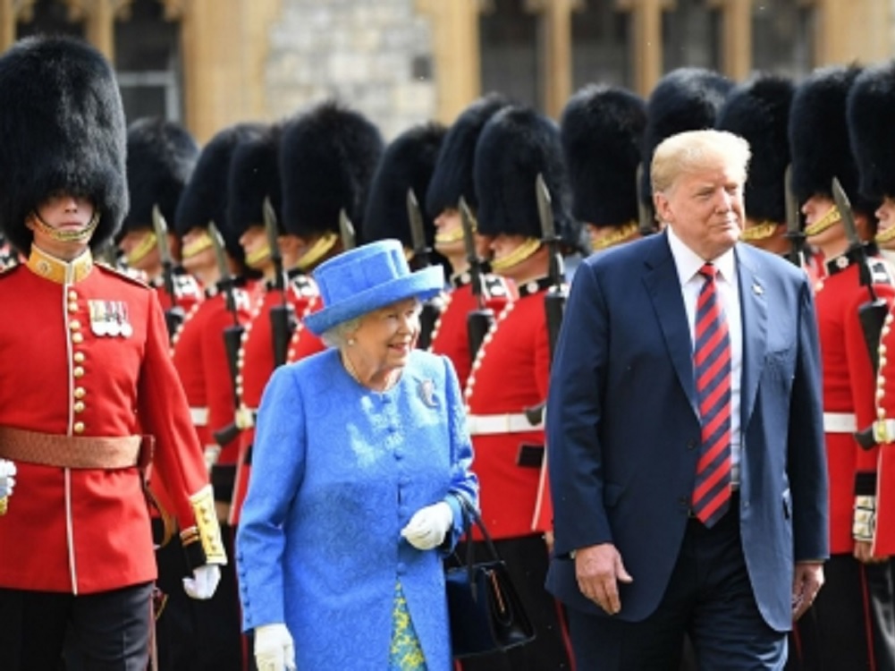 Isabel II invita a presidente de EUA para visita de Estado en junio