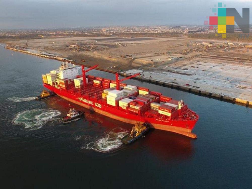 Llega naviera alemana Hamburg Süd a nuevas instalaciones del puerto de Veracruz