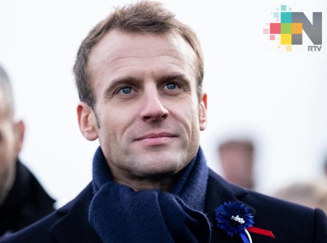Macron promete reconstruir Catedral de Notre Dame