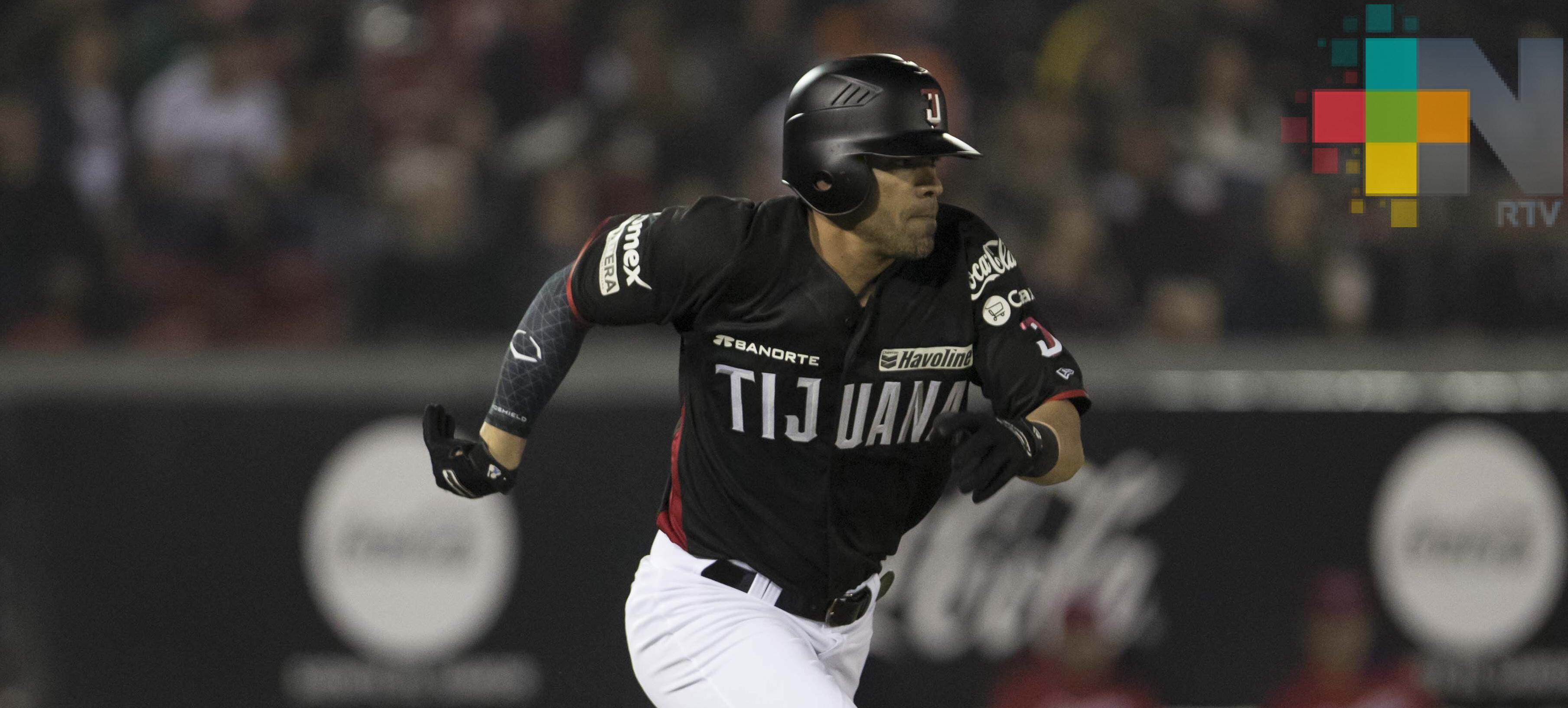 Maxwell León al libro de récords de LMB