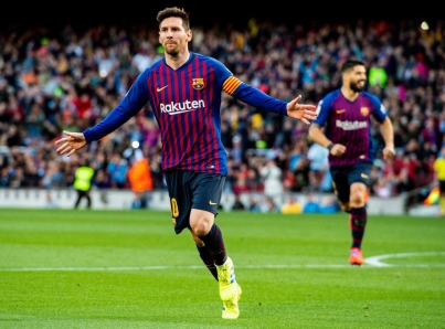 Messi brilla con triplete en goleada del «Barça» sobre el Celta y Araujo