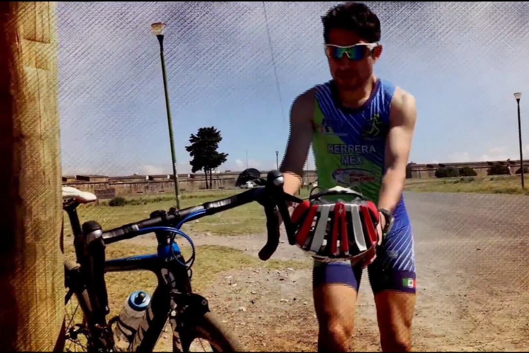 Ramos Herrera espera la hora para competir en Mundial de Duatlón