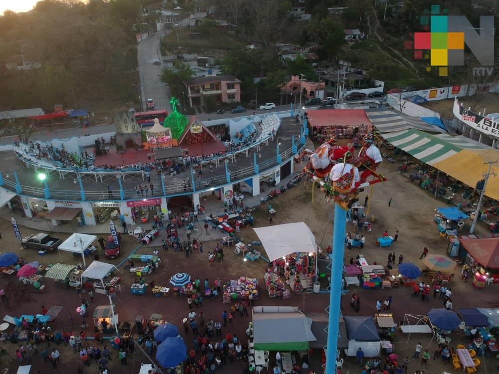 Voladores de Papantla visitan la Huasteca