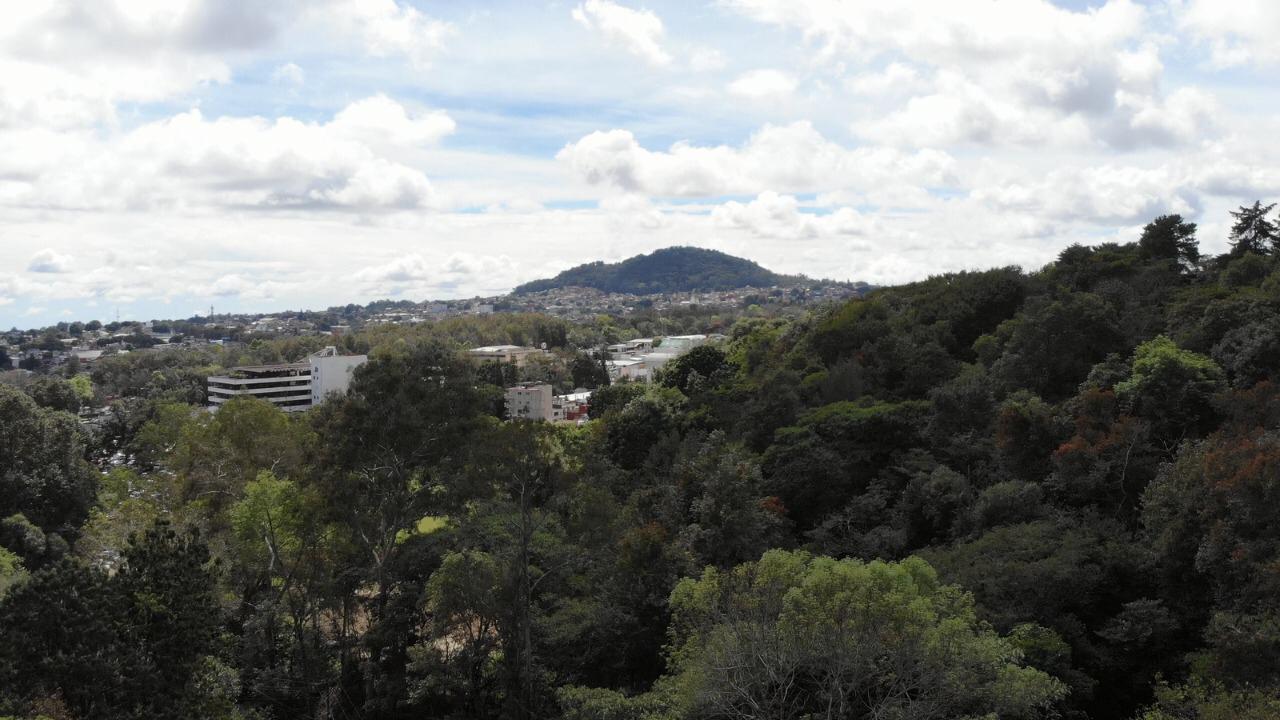 Cerro del Macuiltépetl visto desde RTV