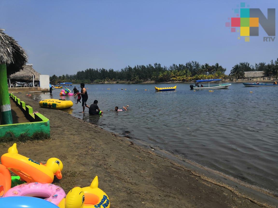 Las Barrillas, otra alternativa para disfrutar de playa y buena gastronomía