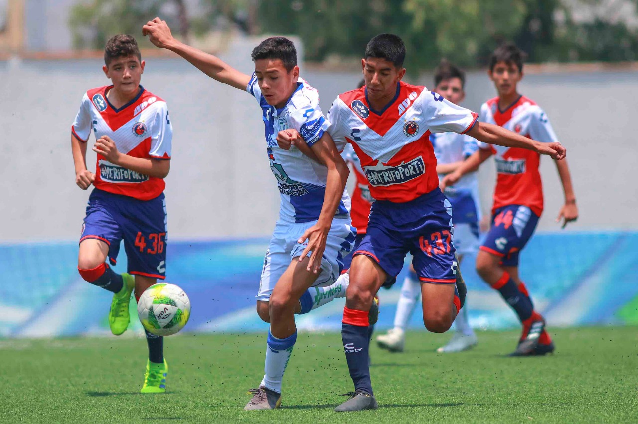 Tiburones Rojos concluyen su participación en nacional Sub-13