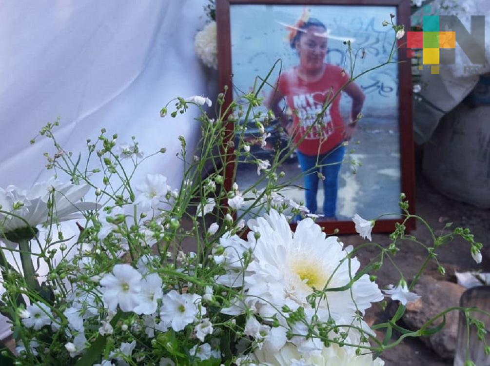 Familiares de joven asesinada exigen a FGE agilice investigaciones y resuelva el caso