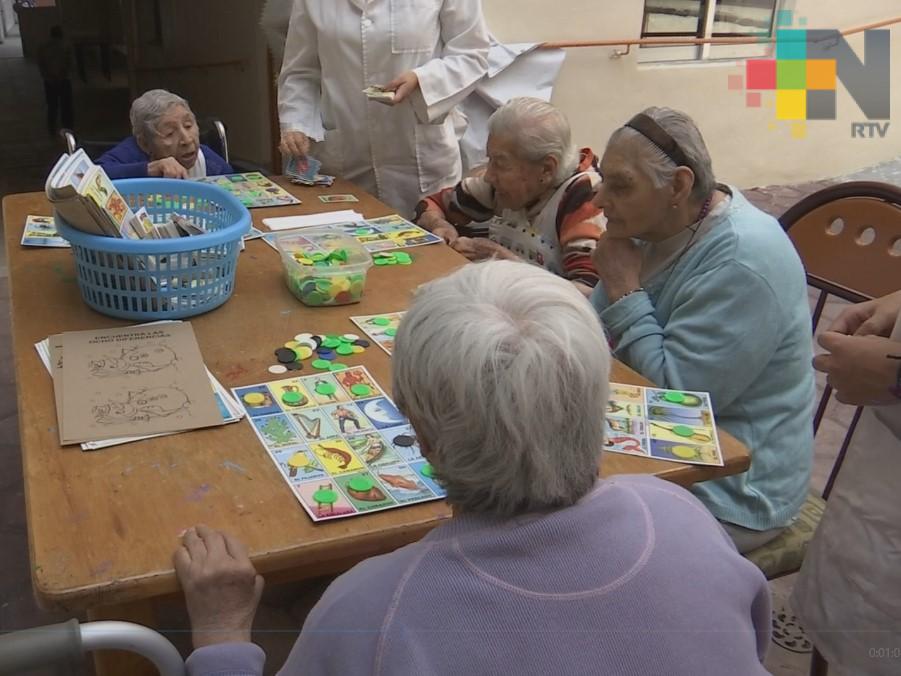 Festejan el Día del Niño en el asilo Sayago de Xalapa