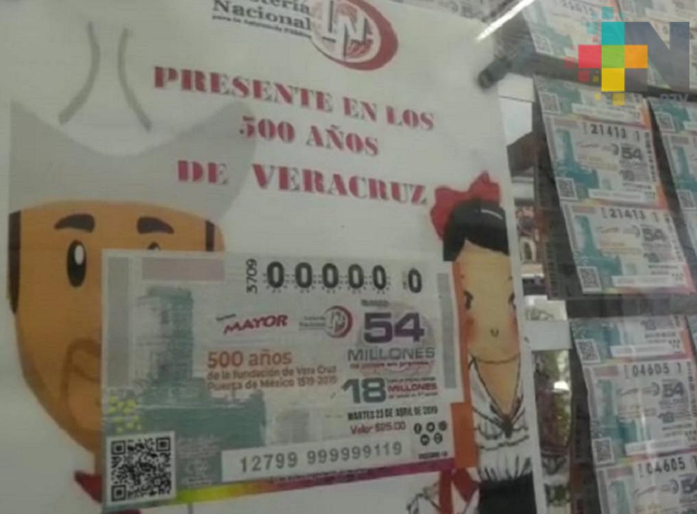 En Veracruz puerto ya circulan billetes de la lotería conmemorativos