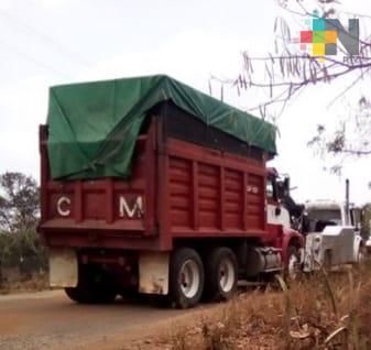 Recupera SSP camión robado, en Soteapan