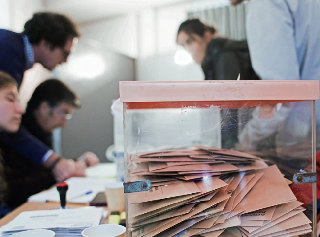 Masiva afluencia en elecciones españolas