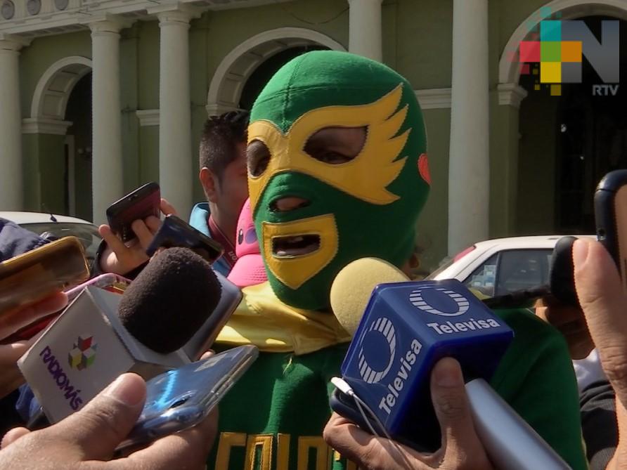 Luchador ambientalista inicia viacrucis hacia Laguna Verde