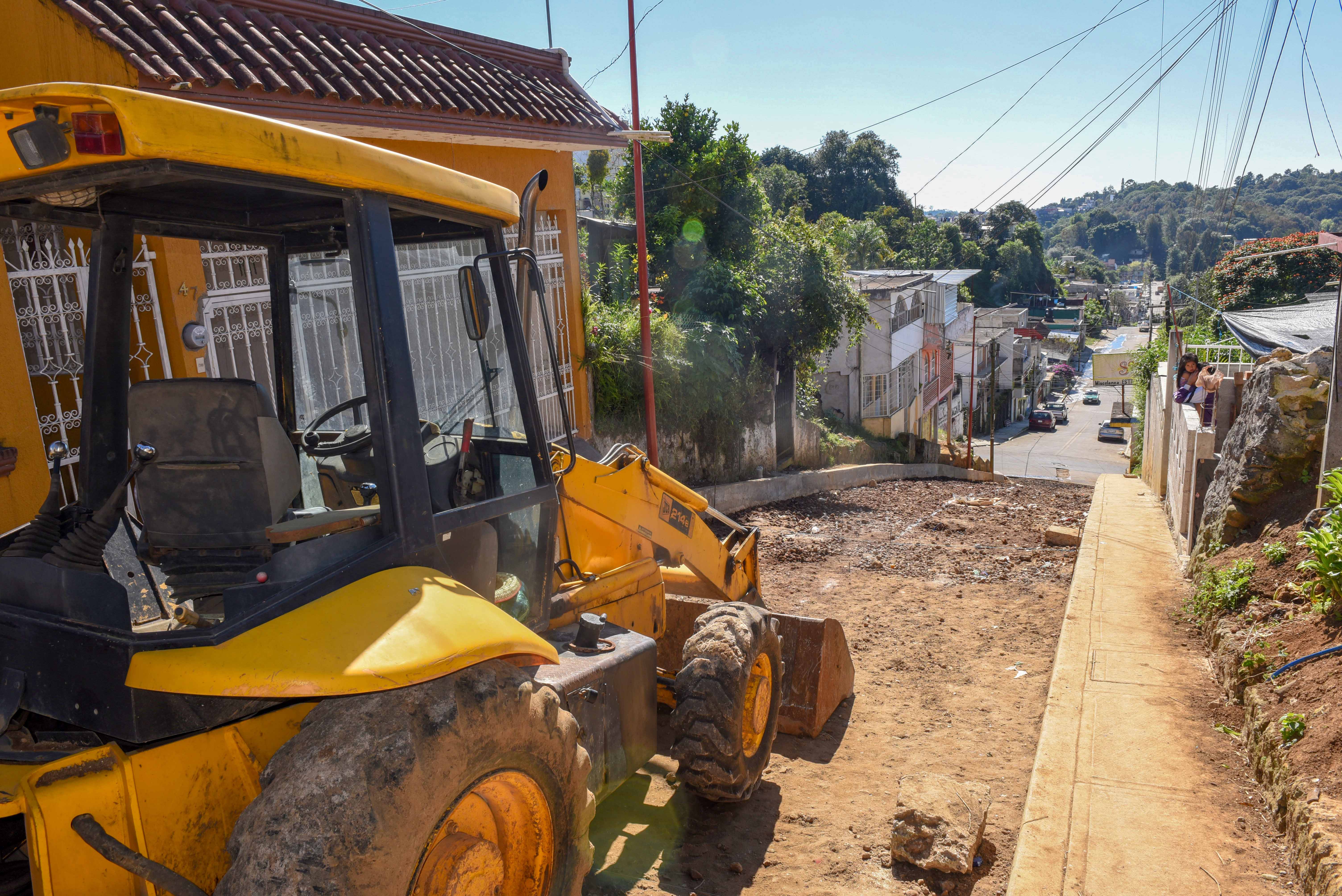 Inician autoridades de Xalapa obras en colonia Veracruz