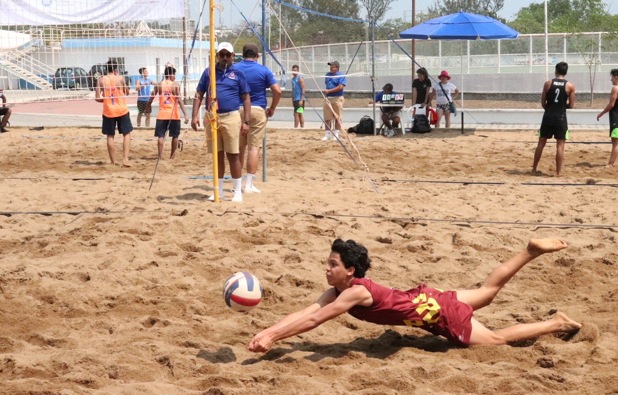 Veracruz arrasó en Regional Nacional de Voleibol de Playa   
