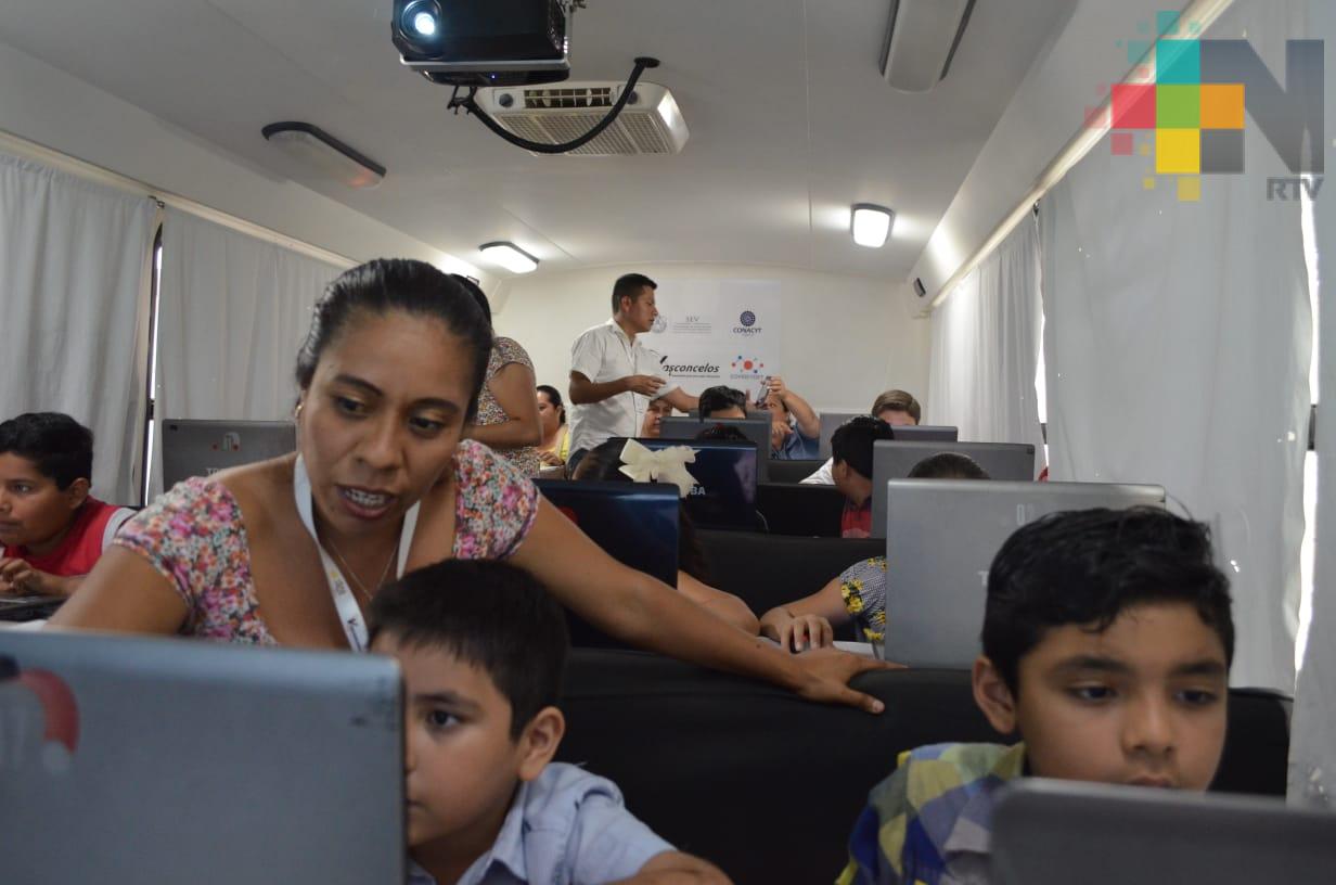 Llegan unidades móviles Vasconcelos a zonas rurales en Tantoyuca