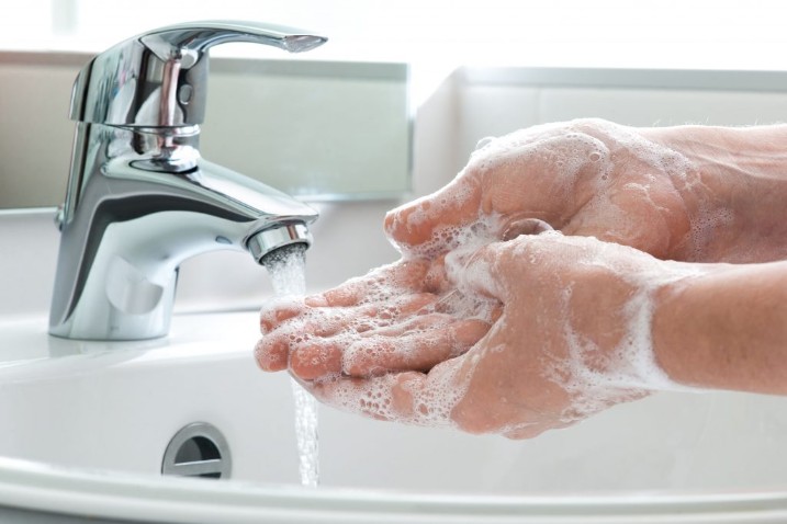 Señalan que adecuado lavado de manos debe durar unos 45 segundos