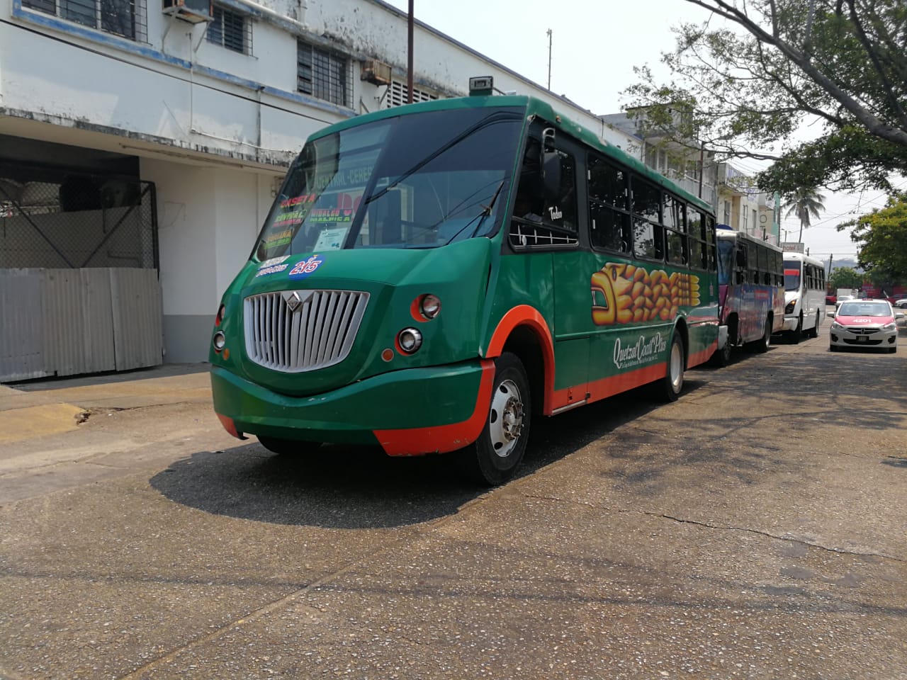 Siguen transportistas abandonando rutas urbanas de Coatzacoalcos