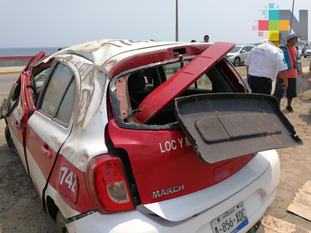 Accidente en Coatzacoalcos deja dos personas lesionadas; una de gravedad