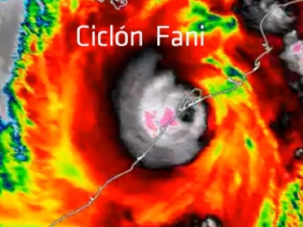 Ciclón Fani toca tierra en la India