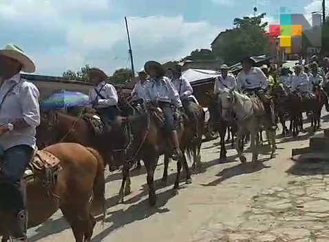 Realizan cabalgata por la Unidad de los Pueblos en Hidalgo y Veracruz