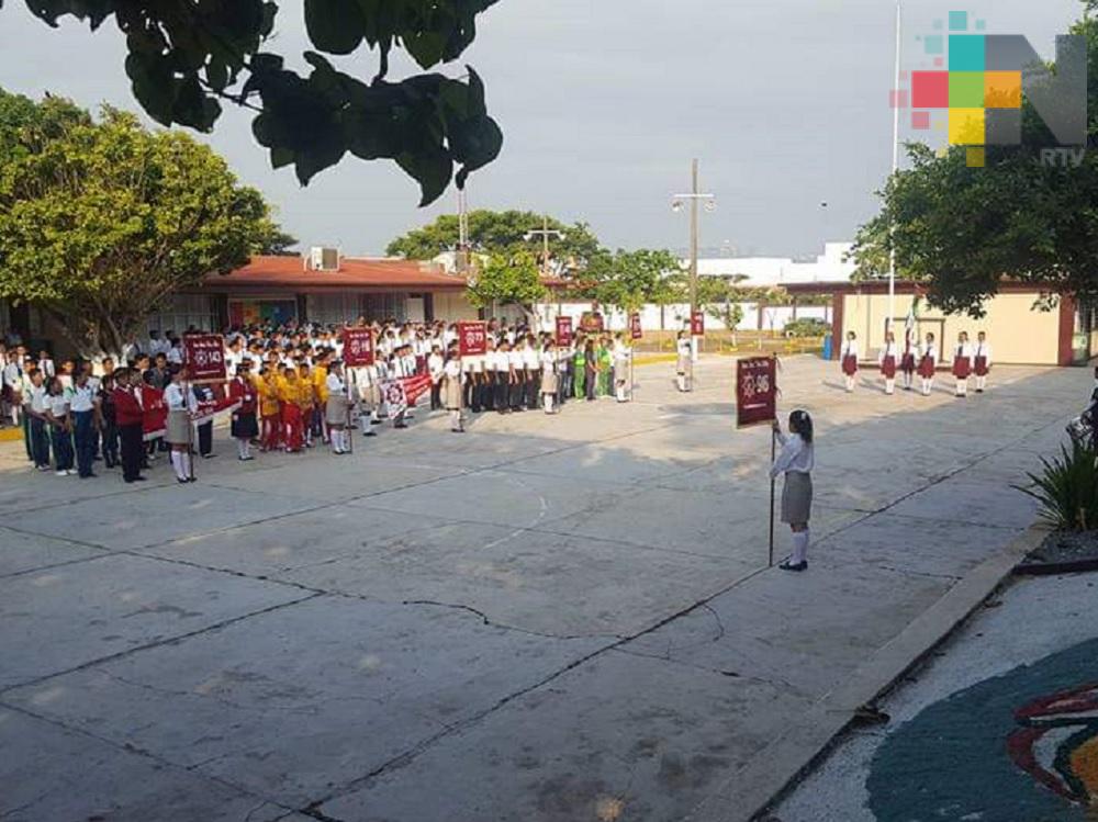 Continúa la falta de docentes en secundarias del sur de Veracruz