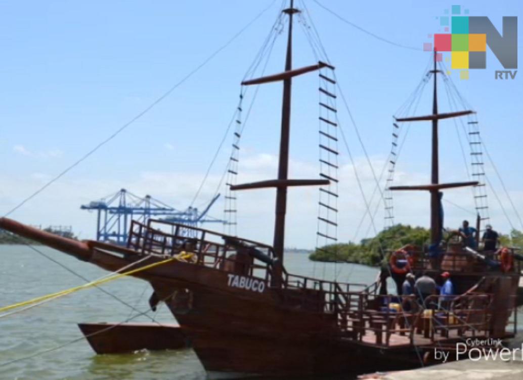 Retiran embarcación «Tabuco» del río Tuxpan