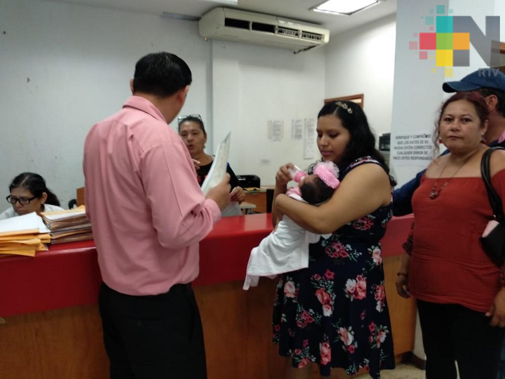 En Coatzacoalcos no se cobra registro de nacimientos ordinarios y extemporáneos