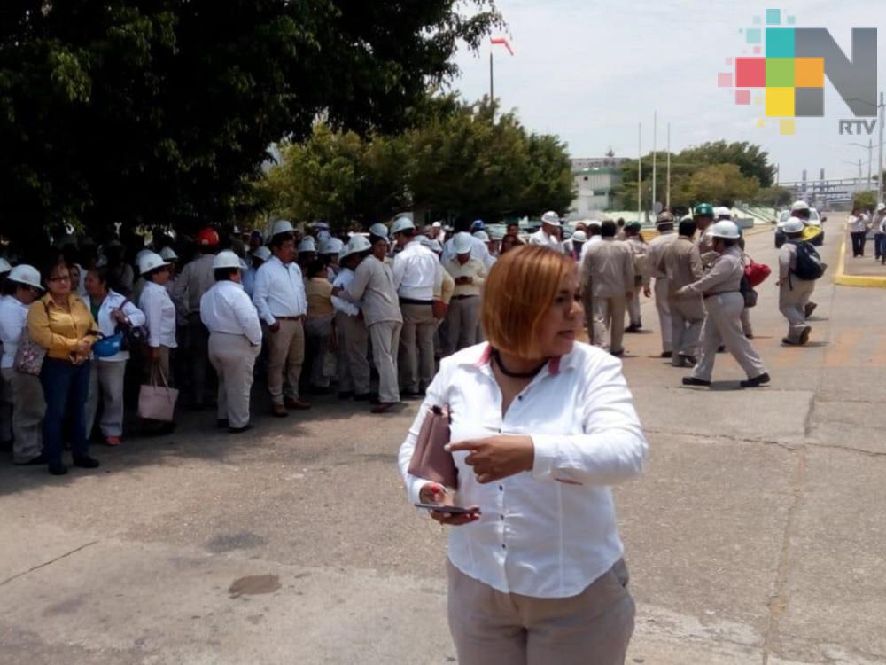 Evacuan a personal de Complejo Pajaritos por amenaza de supuesta bomba