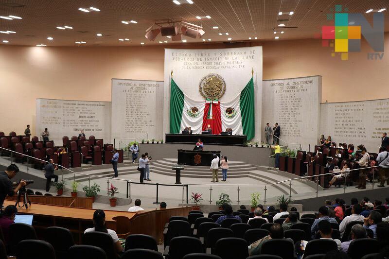 Desairan diputados panistas a etnias indígenas