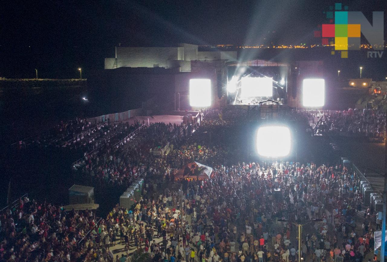 Con un lleno total, inició el Salsa Fest 2019