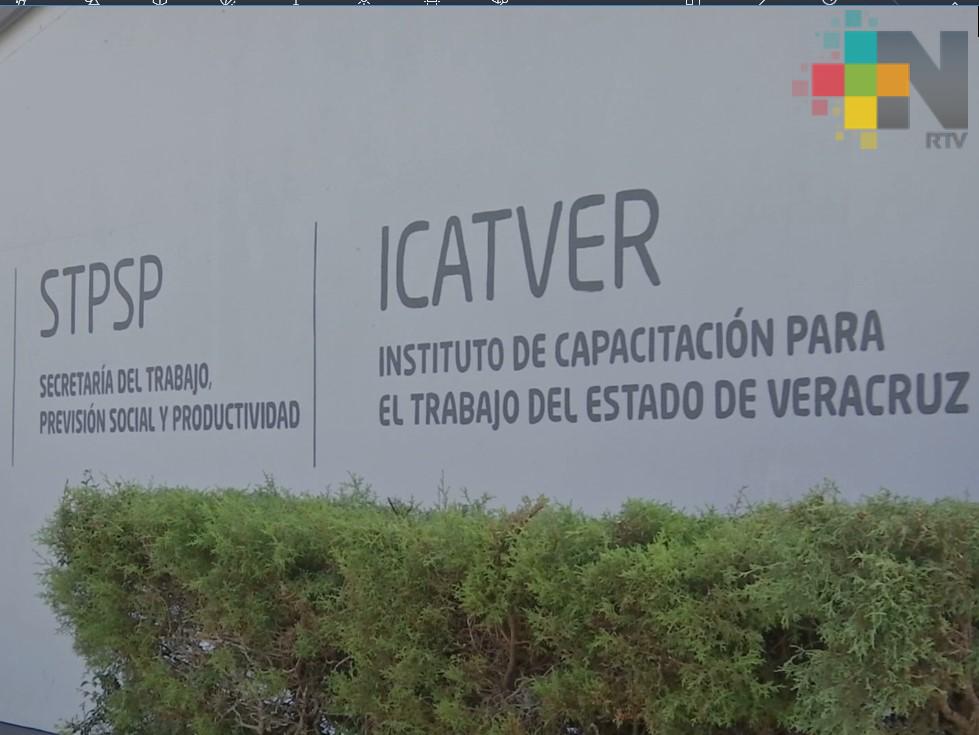 Icatver trabajará en periodo vacacional para cumplir con procedimientos de licitación