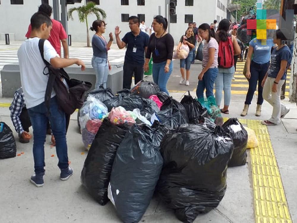 Instalan módulo de recepción de material reciclable para apoyar a bebé con tumor cerebral