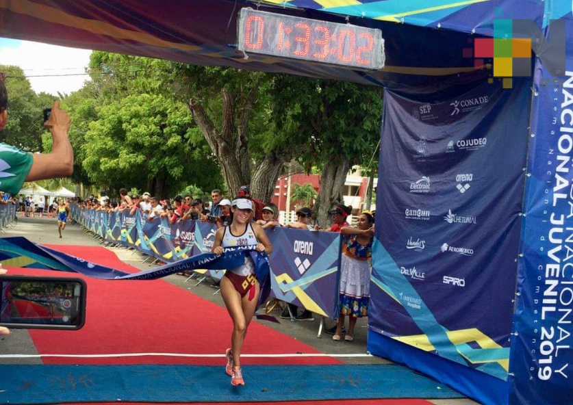 Luzia Gazol gana oro en triatlón de Olimpiada Nacional 2019