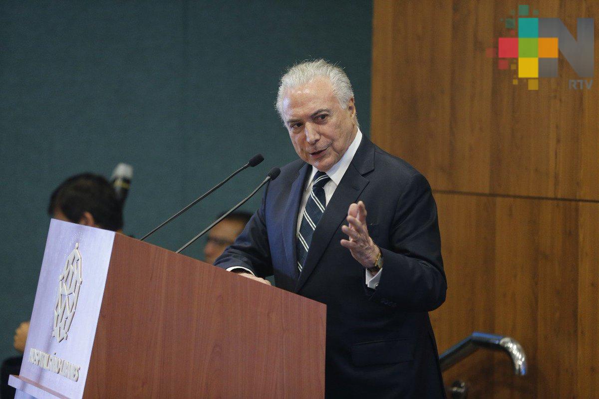 Expresidente Temer se entrega a justicia brasileña