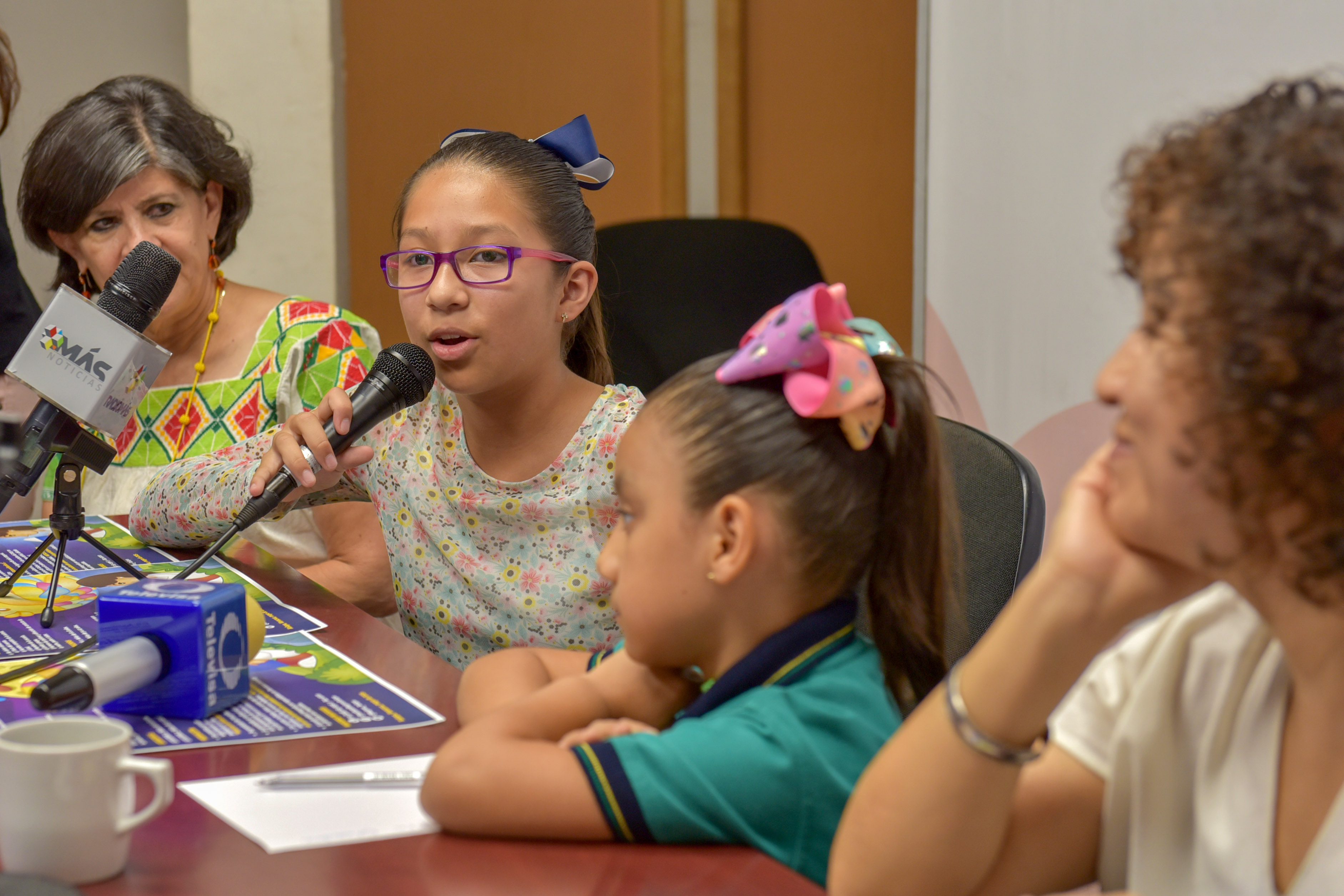 Ayuntamiento de Xalapa reconoce a participantes en «Historias de niñas extraordinarias»
