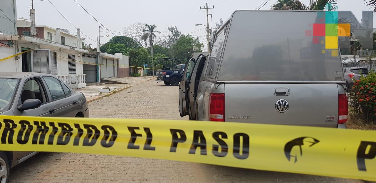 Catean UECS y FGER supuesta casa de seguridad en Coatzacoalcos