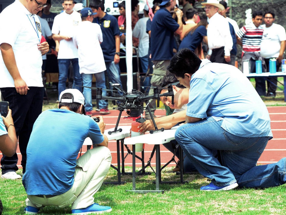 Realiza UNAM concurso nacional de satélites enlatados “En Órbita”, 21 artefactos