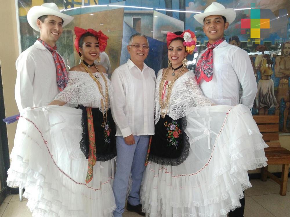 La danza folclórica preserva las tradiciones del país