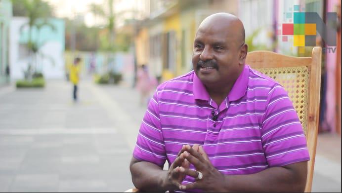 Salvador Peña Cadeza, embajador del son jarocho alrededor del mundo