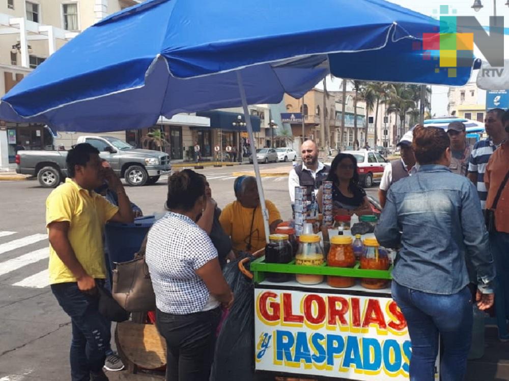 Serán reubicados vendedores ambulantes del Malecón de Veracruz